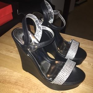 G by Guess GGDAZZLE wedges